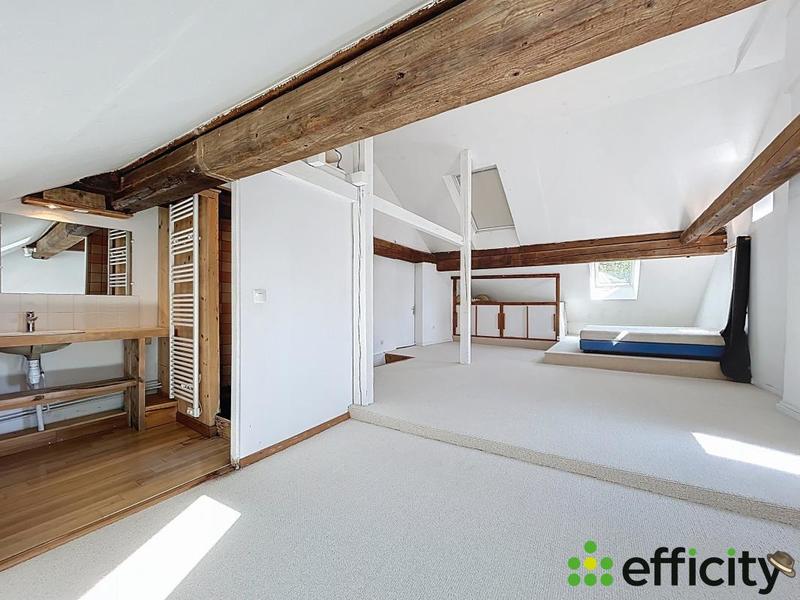 Maison - 293 m² - 12 pièces