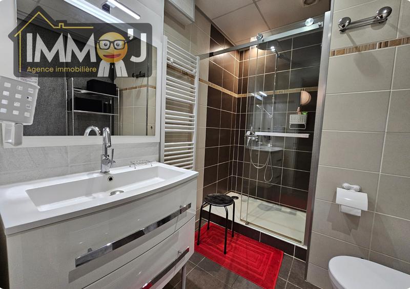 Appartement - 87 m² - 5 pièces