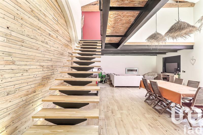 Maison de maîtres - 258 m² - 8 pièces