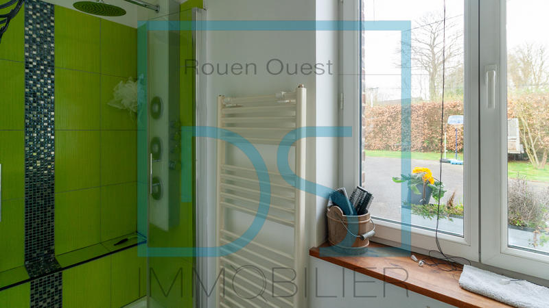 Maison - 202 m² - 8 pièces