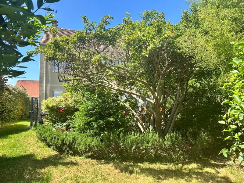 Maison - 122 m² - 6 pièces