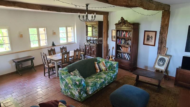 Maison - 200 m² - 5 pièces