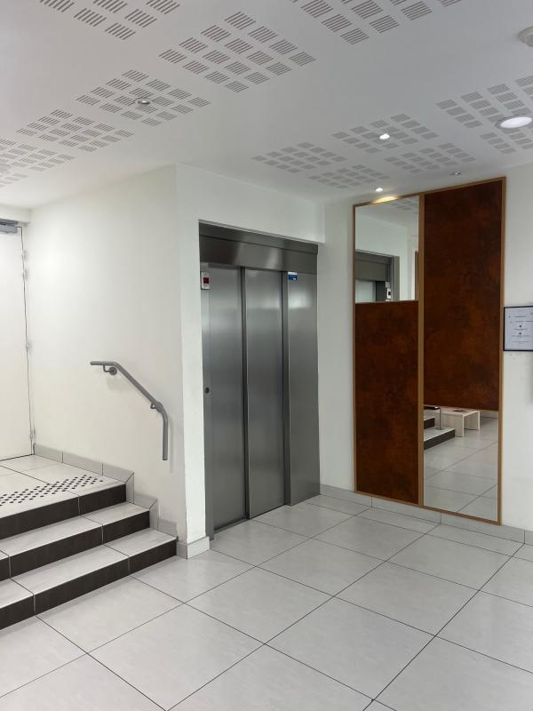 Studio - 18 m² - 1 pièce