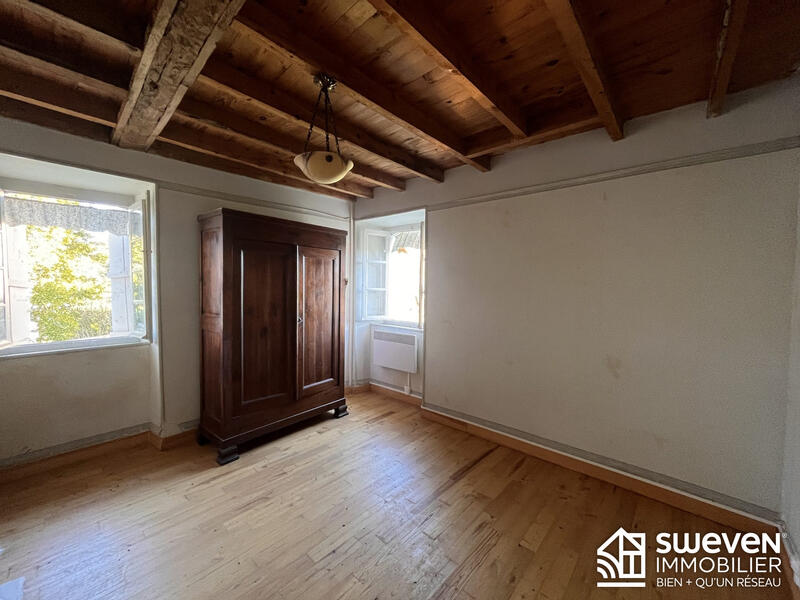 Maison ancienne - 160 m² - 10 pièces