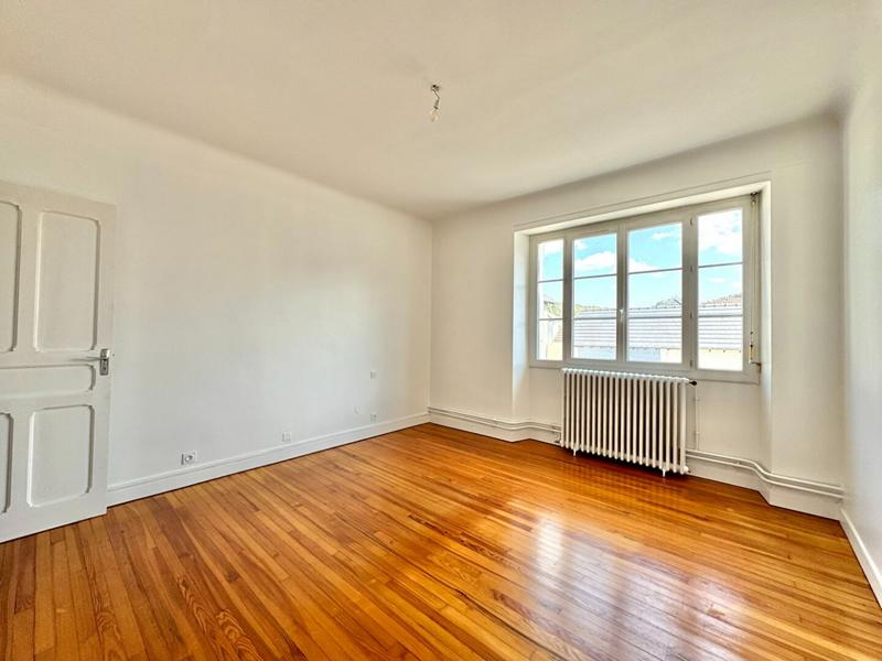 Maison - 190 m² - 6 pièces