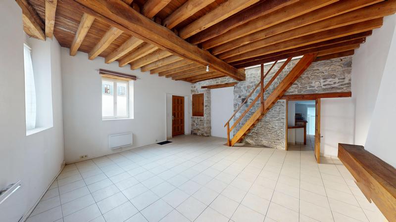 Maison - 85 m² - 5 pièces
