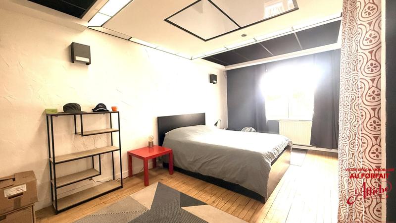 Maison - 245 m² - 7 pièces