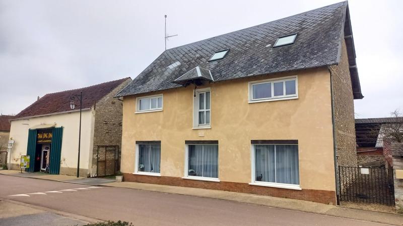 Maison - 235 m² - 6 pièces