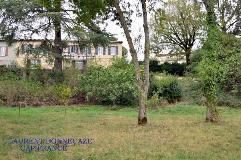 Maison - 283 m² - 6 pièces