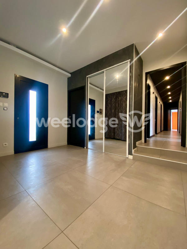 Maison - 165 m² - 6 pièces