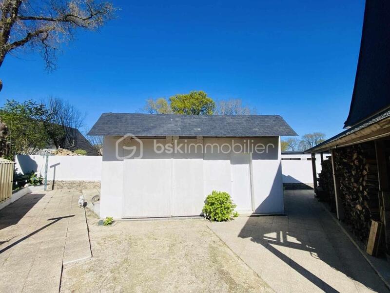 Maison traditionnelle - 125 m² - 6 pièces