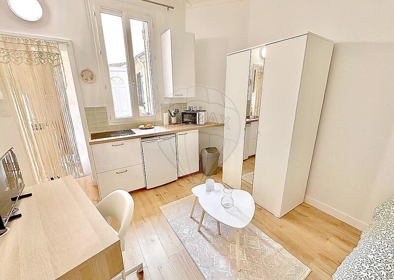 Studio - 14 m² - 1 pièce