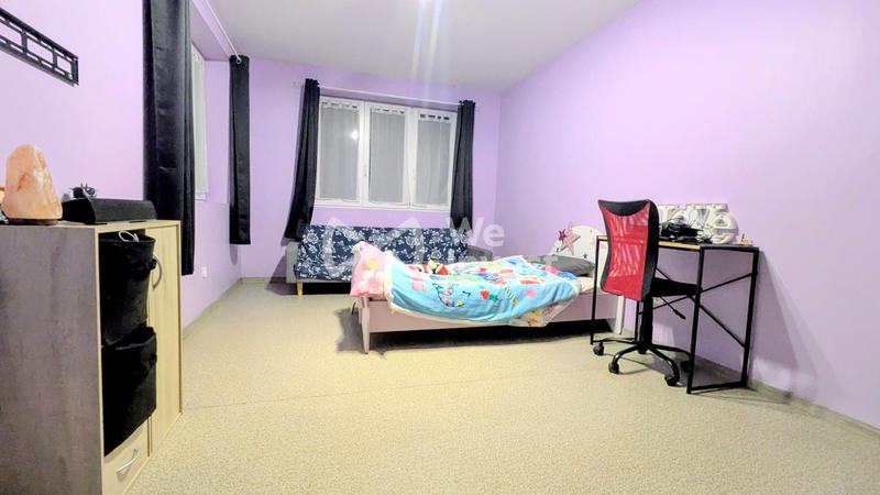 Maison - 170 m² - 8 pièces