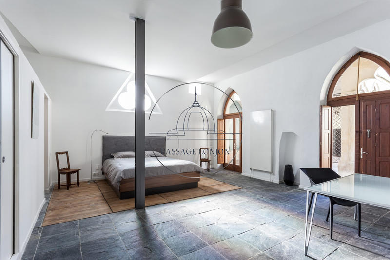 Appartement - 172 m² - 5 pièces