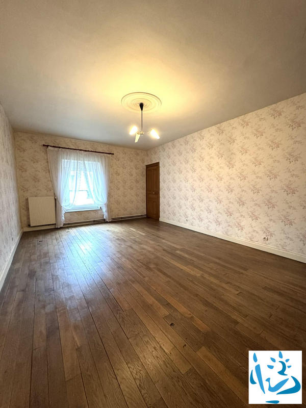 Maison - 149 m² - 7 pièces