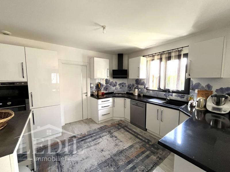 Maison - 117 m² - 5 pièces