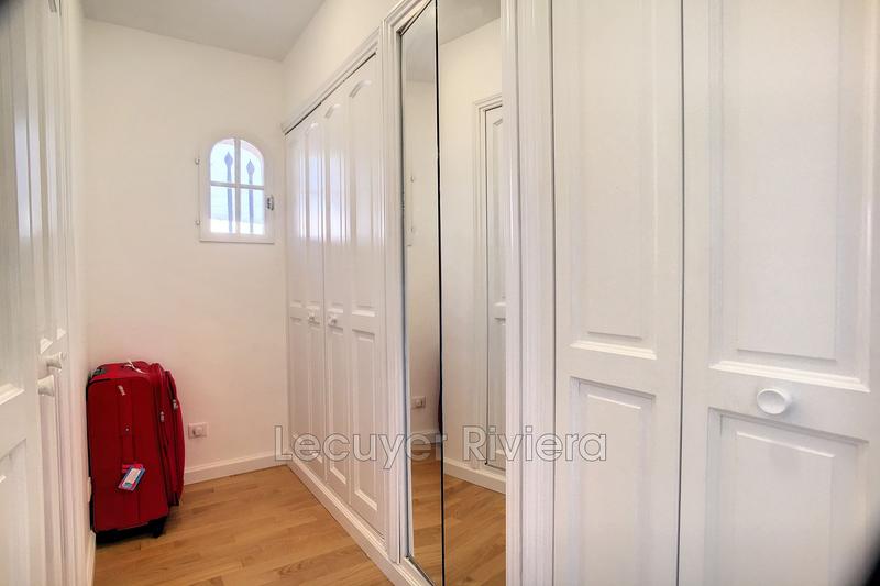 Maison - 288 m² - 6 pièces