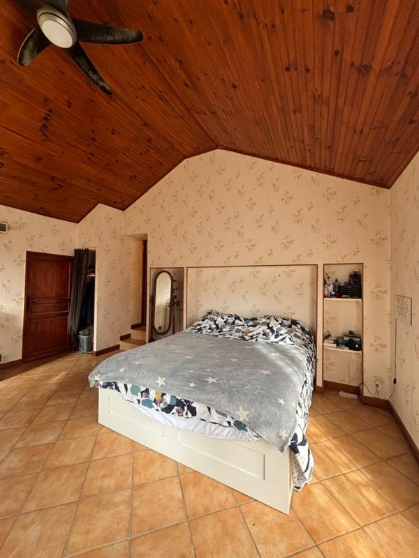 Propriété - 310 m² - 12 pièces