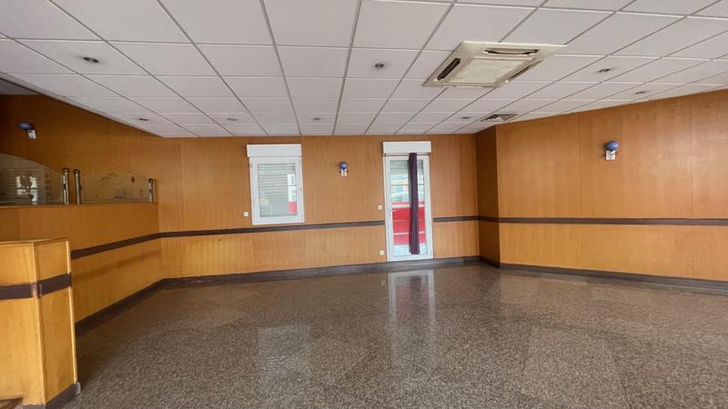 Local commercial - 110 m²