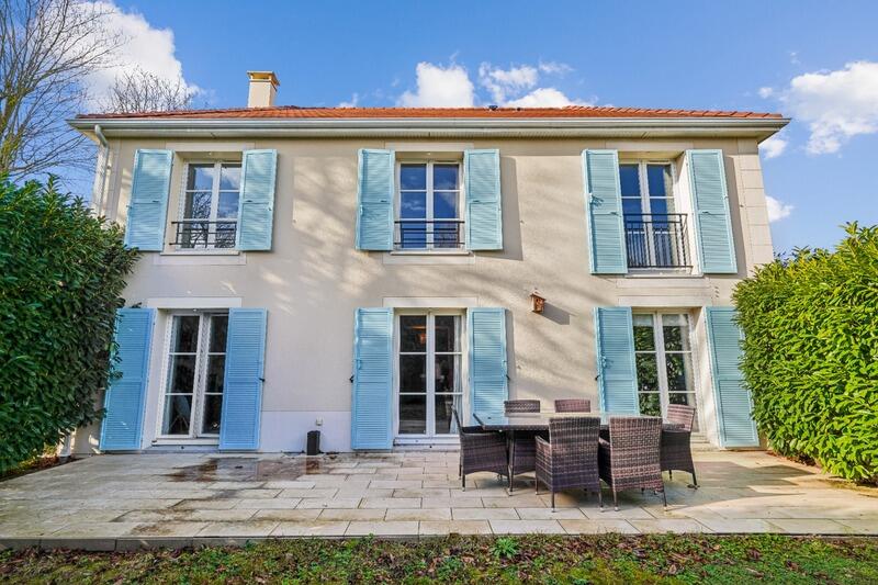 Maison - 150 m² - 7 pièces
