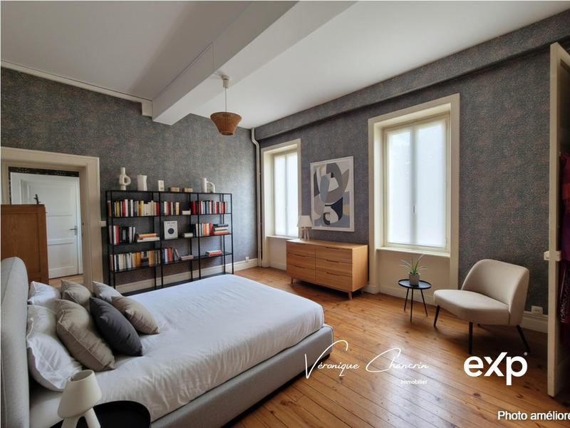 Maison - 198 m² - 7 pièces