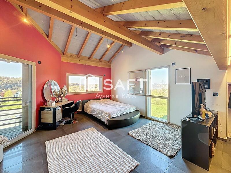 Maison de maîtres - 230 m² - 8 pièces