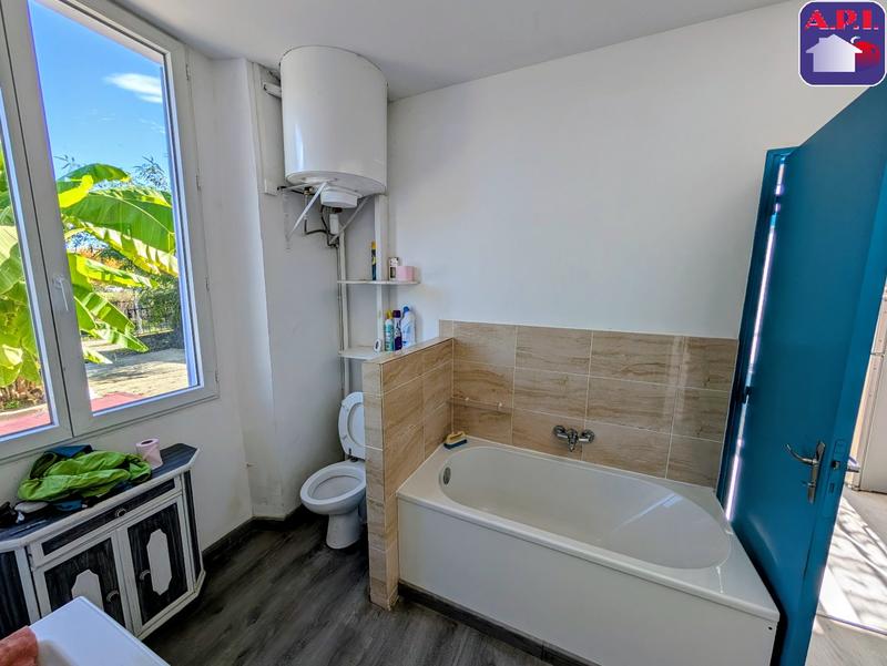 Maison - 241 m² - 11 pièces