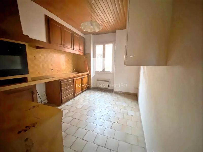 Appartement - 90 m² - 4 pièces
