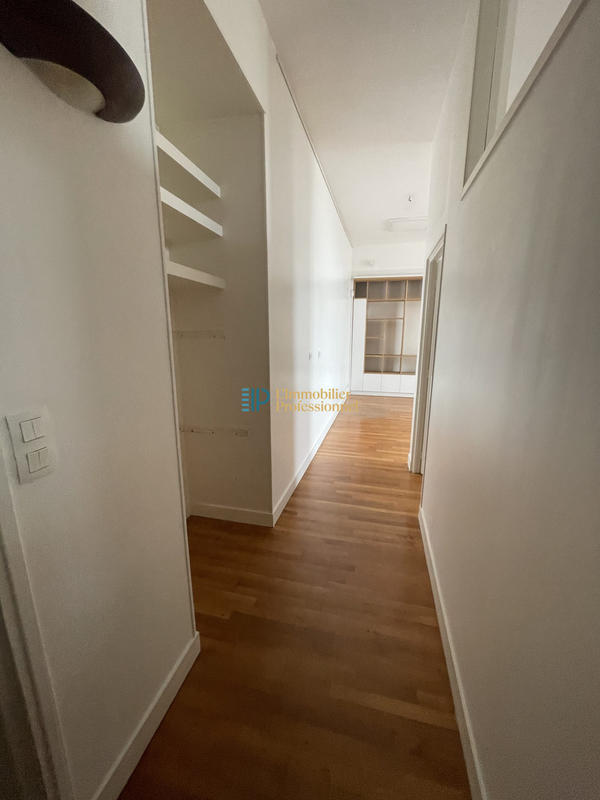 Bureau - 110 m² - 7 pièces