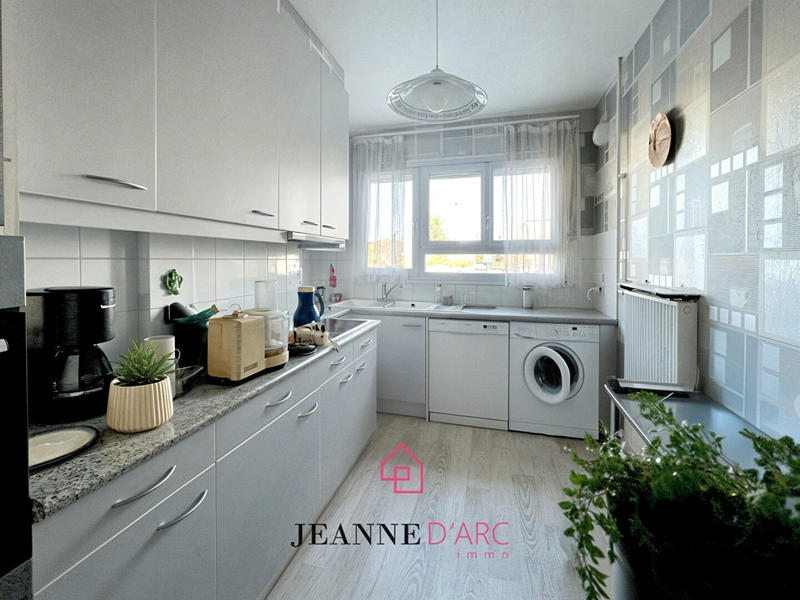 Appartement - 90 m² - 4 pièces