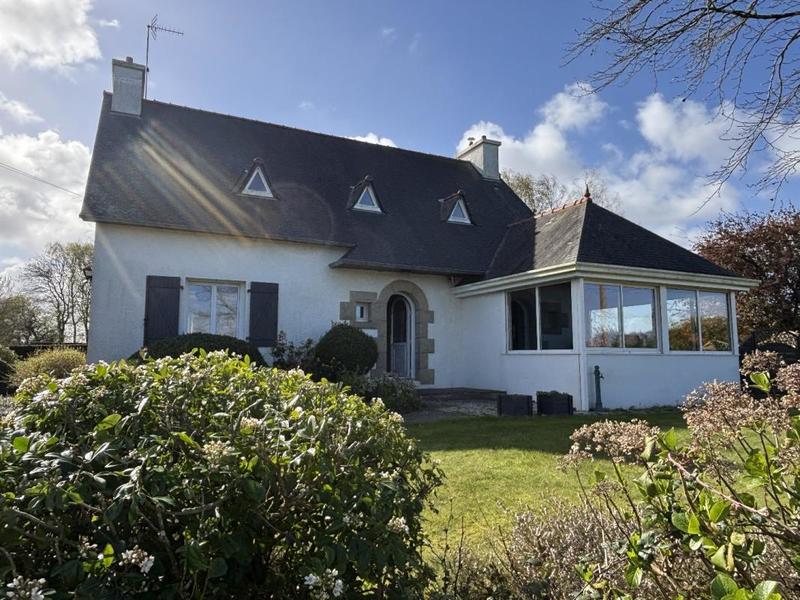 Maison - 140 m² - 6 pièces