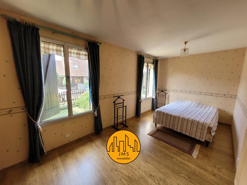 Maison - 92 m² - 4 pièces