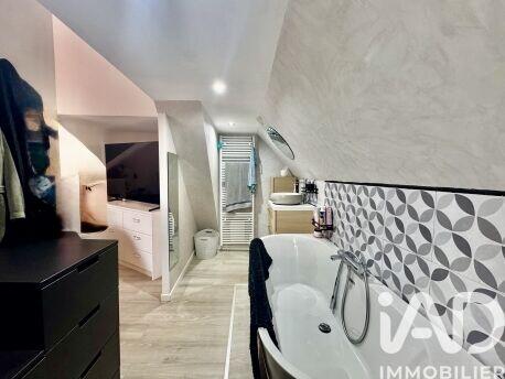 Maison - 115 m² - 6 pièces