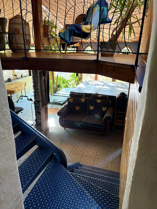 Maison - 230 m² - 9 pièces