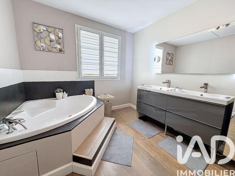 Maison - 128 m² - 6 pièces