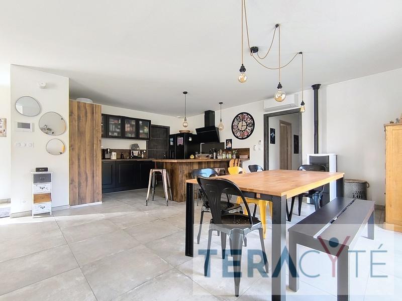 Maison - 105 m² - 4 pièces