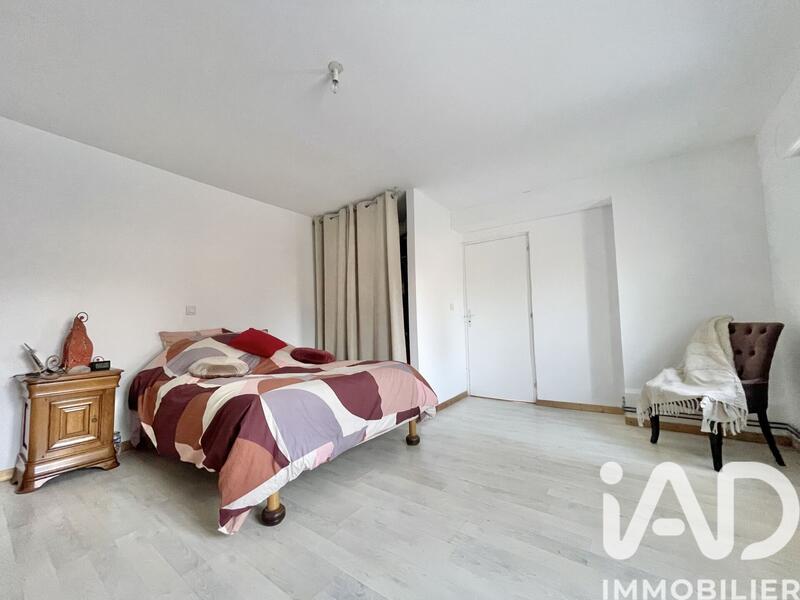 Maison - 122 m² - 3 pièces