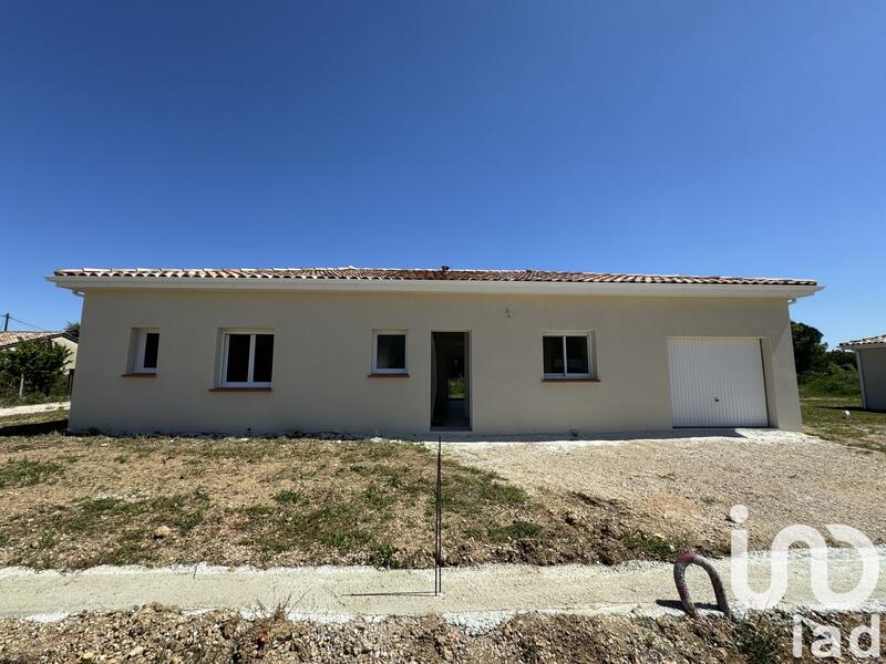 Maison - 99 m² - 5 pièces