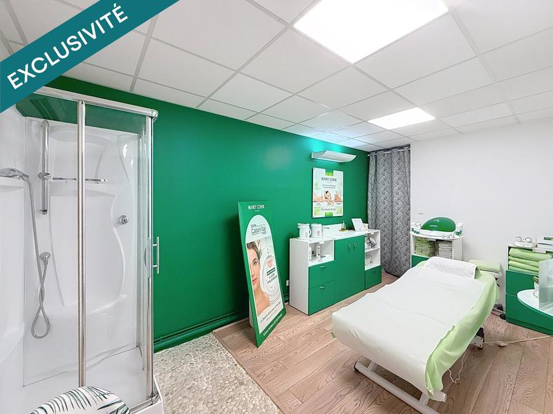 Local commercial - 110 m² - 4 pièces