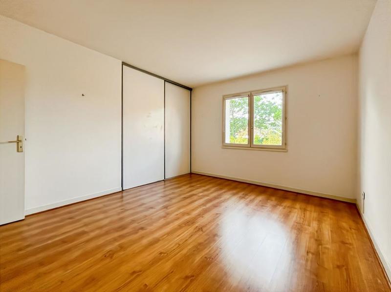 Maison - 180 m² - 5 pièces