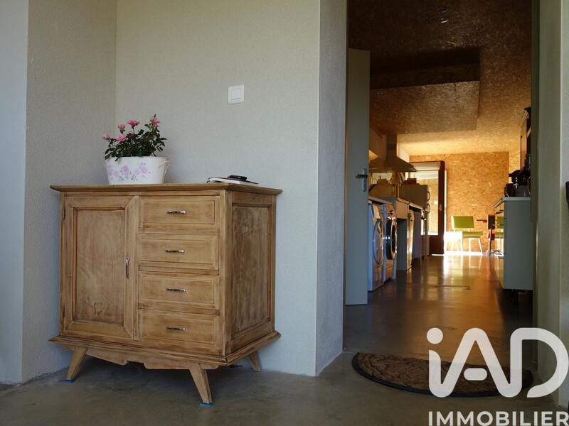 Maison - 420 m² - 14 pièces