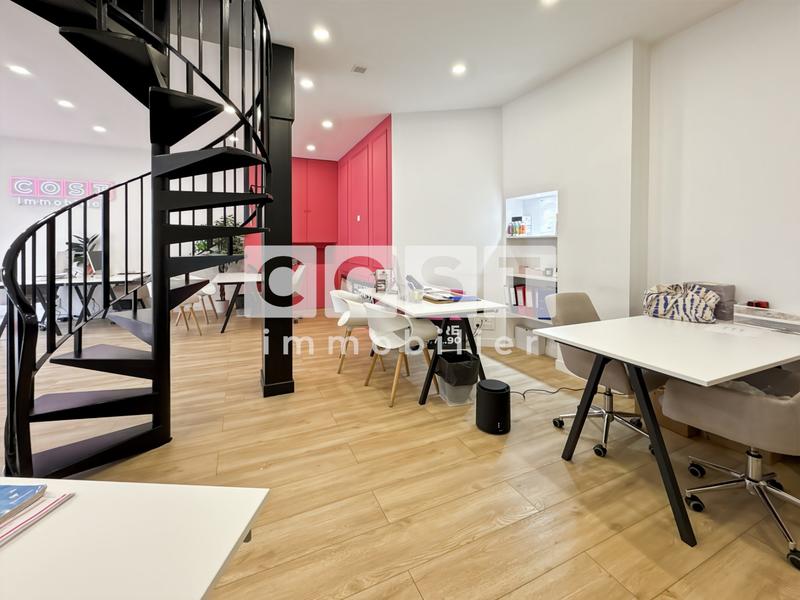 Fonds de commerce - Magasins - 67 m²