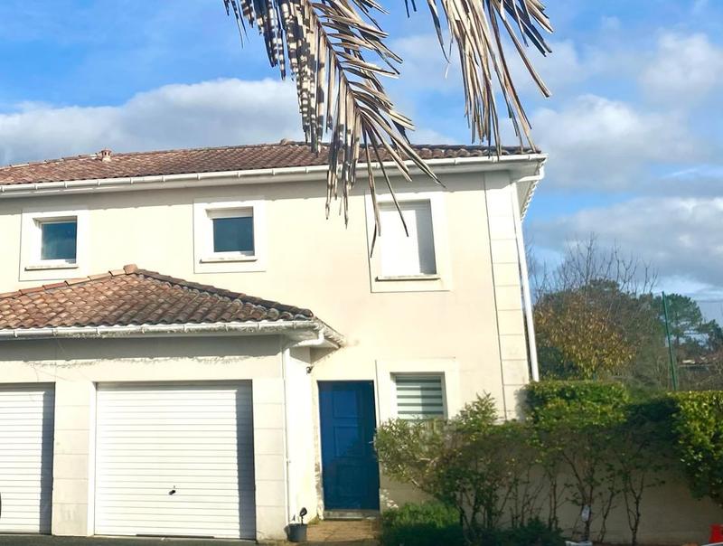 Maison - 82 m² - 4 pièces