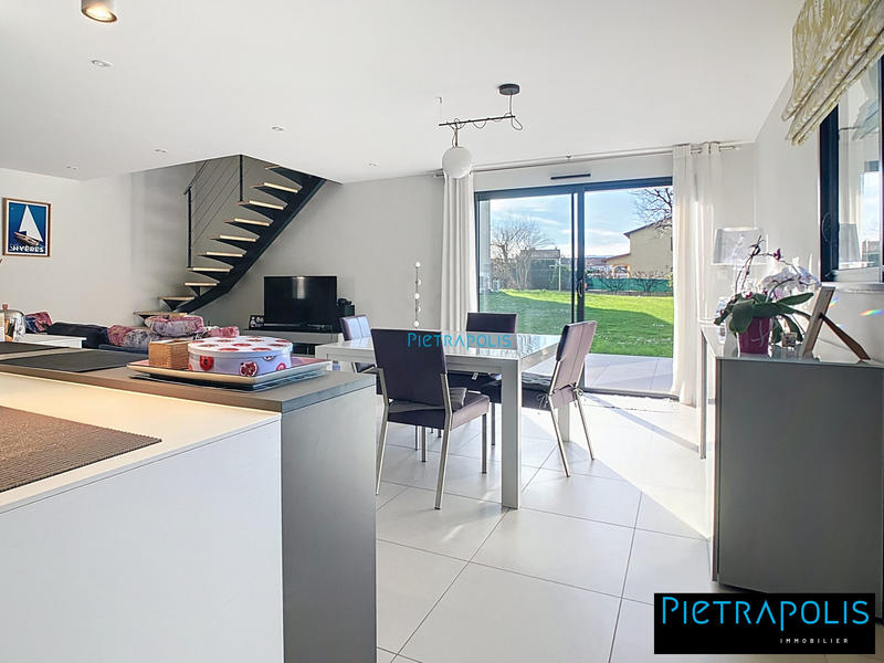 Maison - 145 m² - 6 pièces