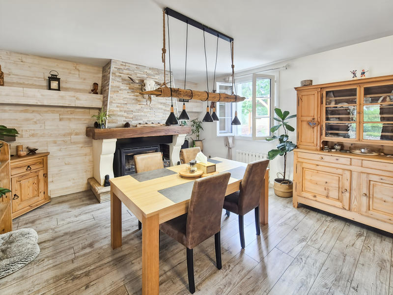 Maison - 138 m² - 6 pièces