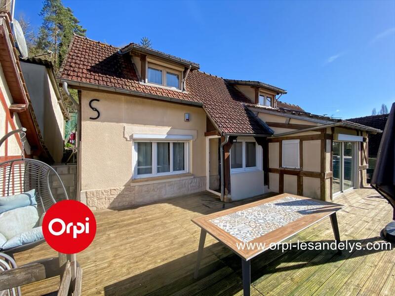 Maison - 98 m² - 5 pièces