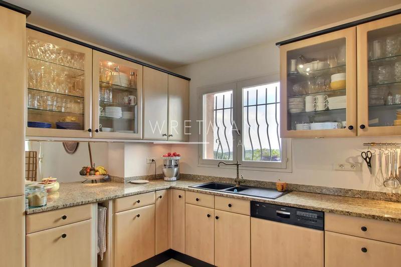 Villa - 167 m² - 5 pièces