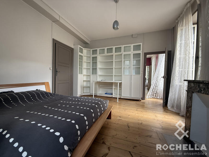 Maison ancienne - 357 m² - 9 pièces