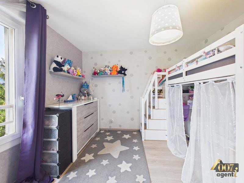 Appartement - 80 m² - 4 pièces