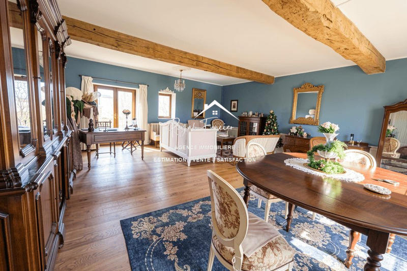 Maison ancienne - 280 m² - 6 pièces